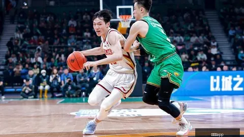 张帆表现抢眼：13投6中砍下16分送出2助攻，三分球4中2
